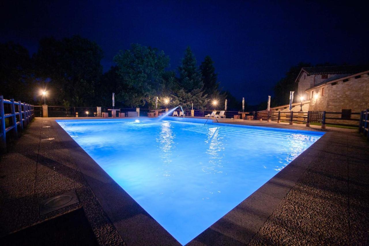 Borgopratole Countryhouse 친골리 외부 사진