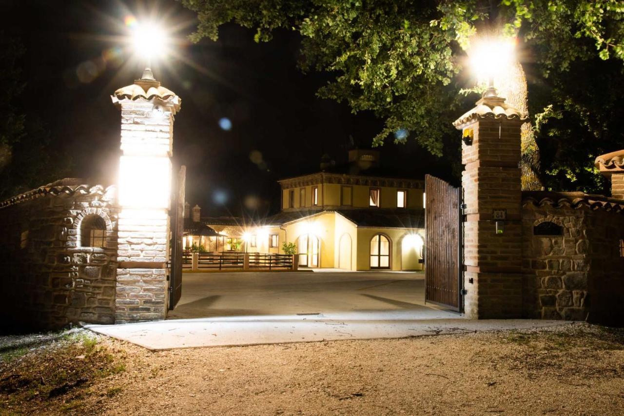 Borgopratole Countryhouse 친골리 외부 사진